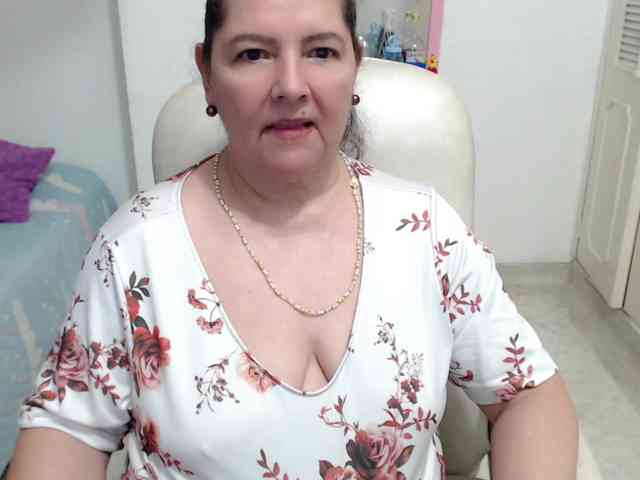 leonela-68 webcam