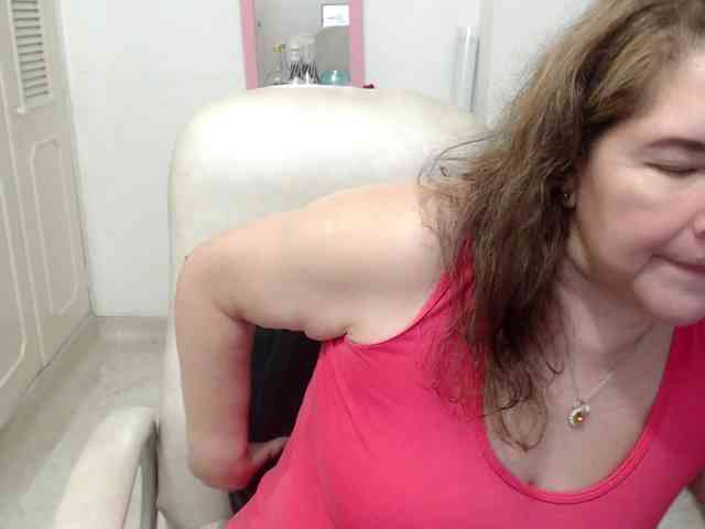 leonela-68 webcam