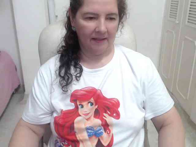 leonela-68 webcam