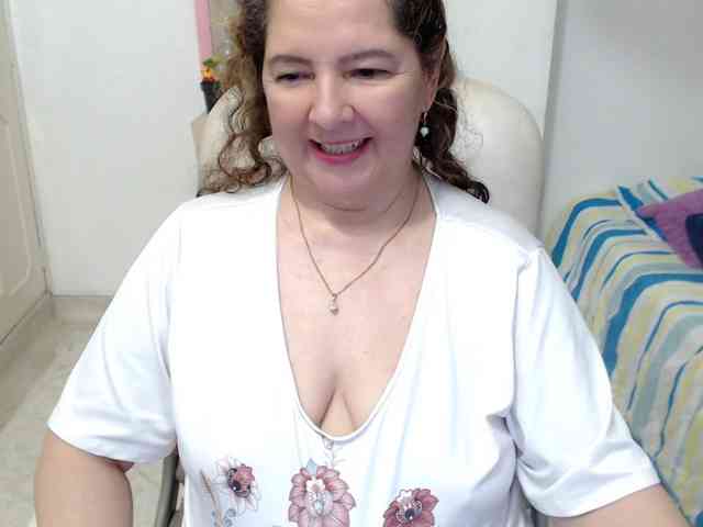 leonela-68