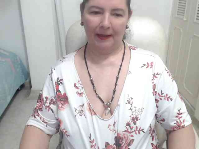 leonela-68