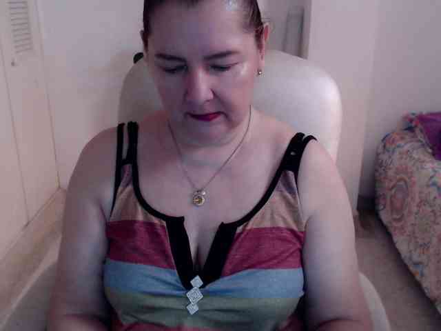 leonela-68 webcam