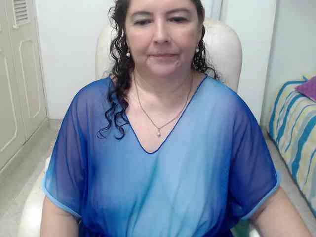 leonela-68 webcam