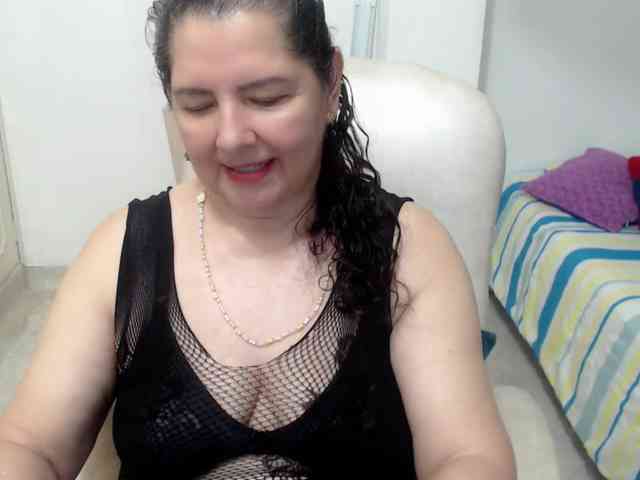 leonela-68