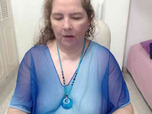 leonela-68 webcam