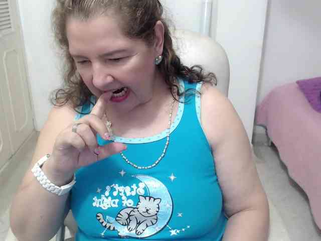 leonela-68 webcam