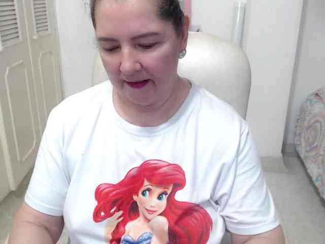 leonela-68 webcam