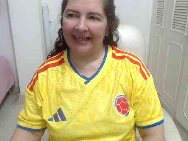 leonela-68 webcam