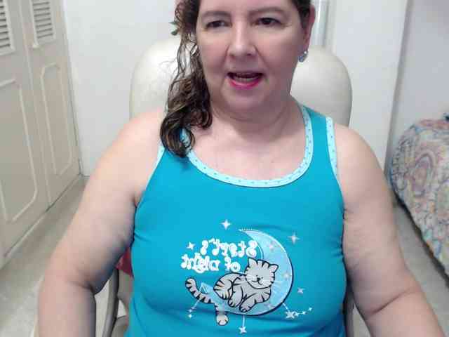 leonela-68 webcam
