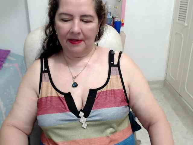 leonela-68 webcam