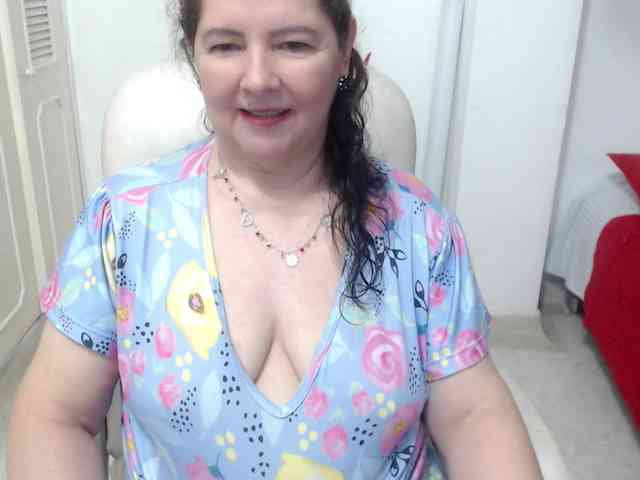 leonela-68