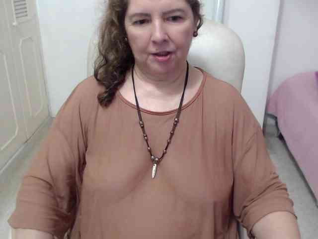 leonela-68