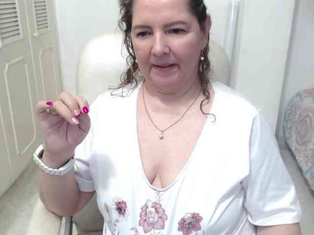 leonela-68 leonela-68