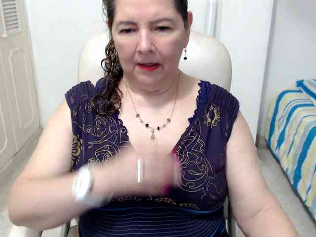 leonela-68 webcam