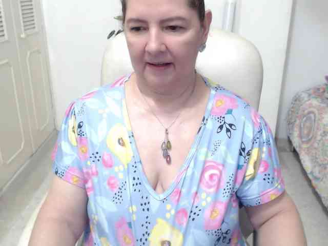 leonela-68 webcam