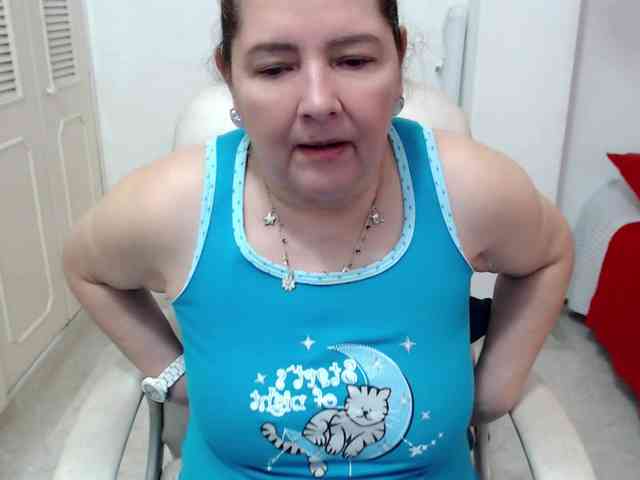 leonela-68