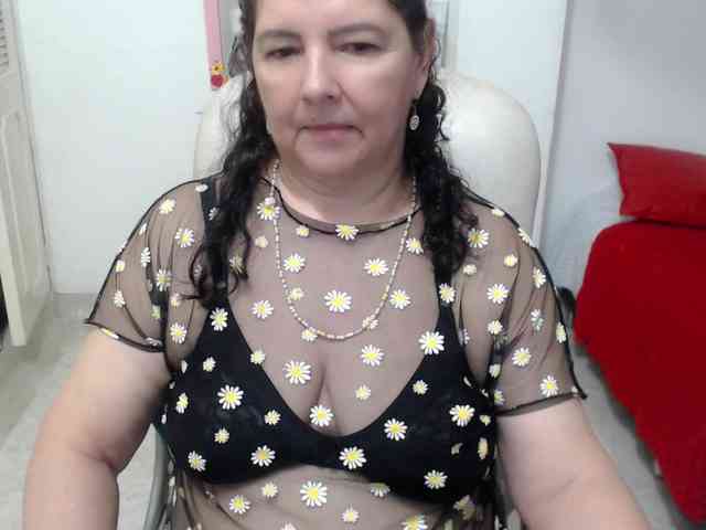 leonela-68 webcam