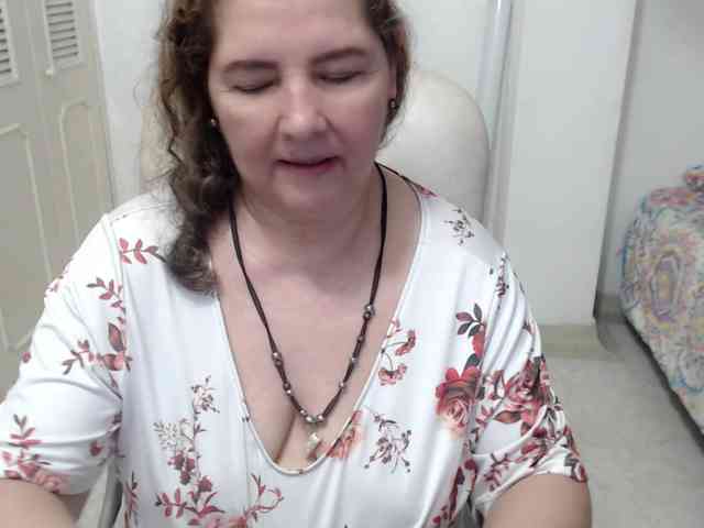 leonela-68 webcam