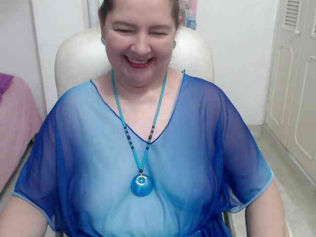 leonela-68 webcam