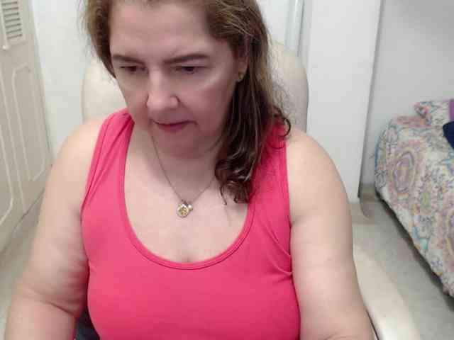 leonela-68 webcam