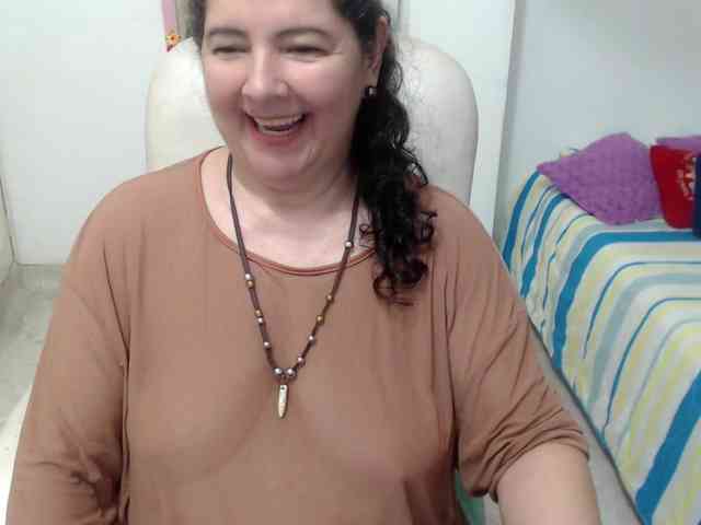 leonela-68 webcam