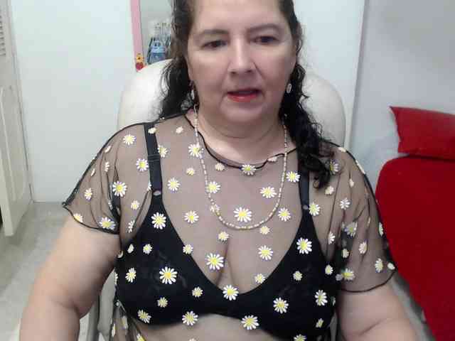 leonela-68 webcam