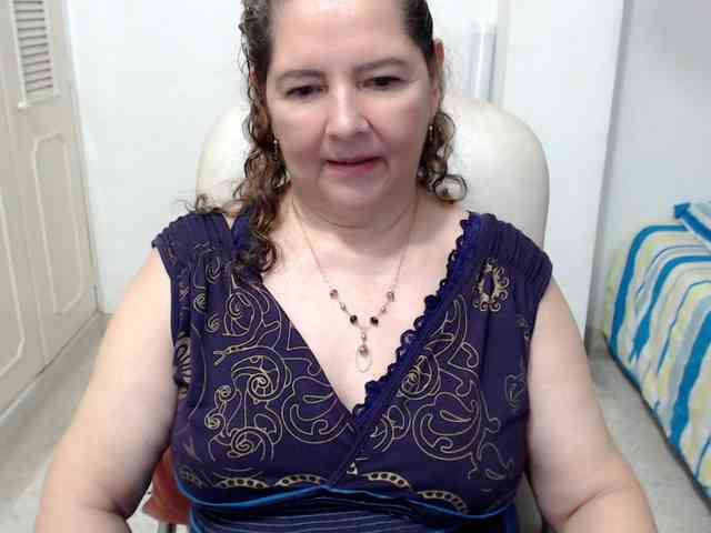 leonela-68 webcam