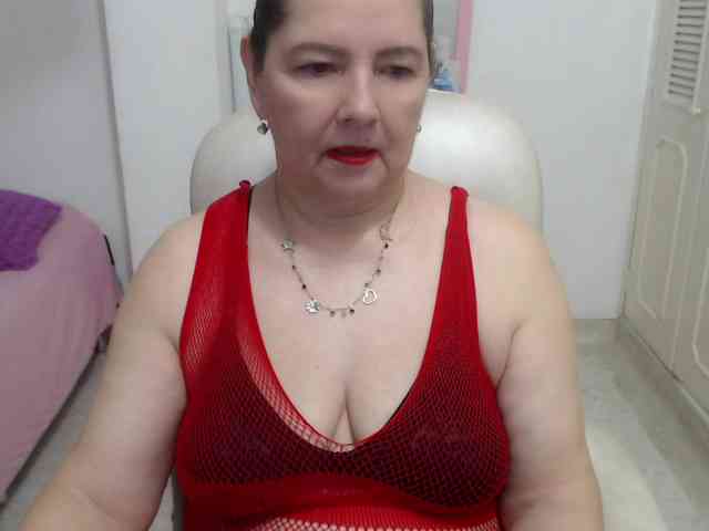 leonela-68 webcam