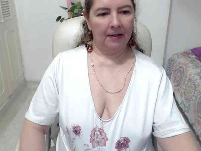 leonela-68 webcam