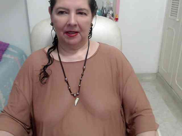 leonela-68 webcam