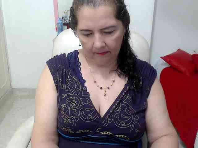 leonela-68 webcam
