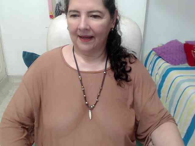 leonela-68 webcam
