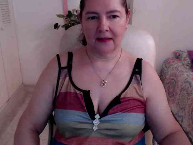 leonela-68 webcam