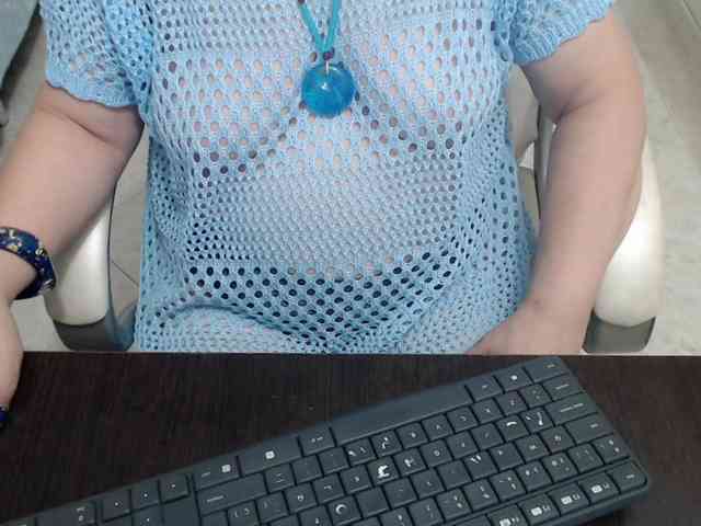 leonela-68 webcam