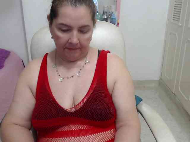 leonela-68