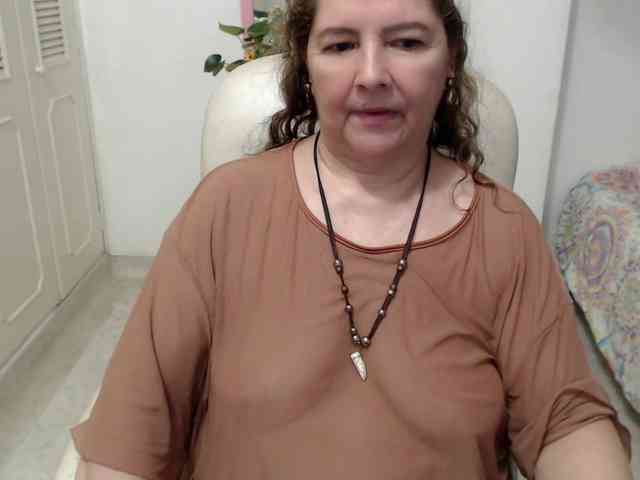 leonela-68 webcam