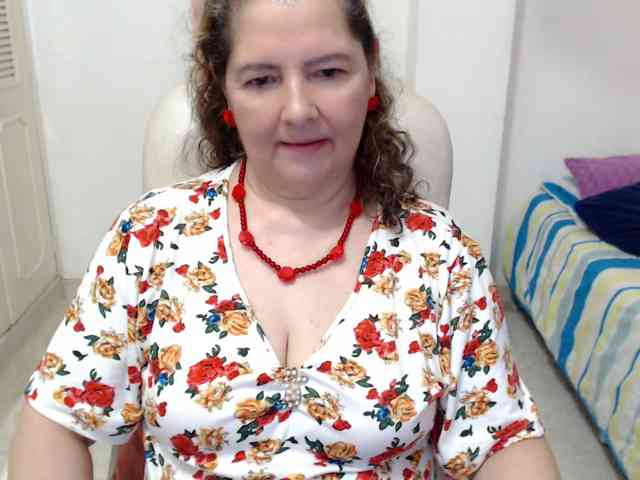 leonela-68