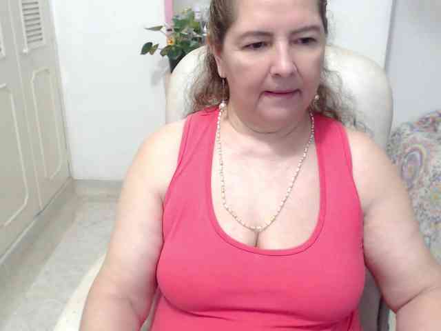 leonela-68
