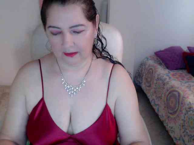 leonela-68 Live Webcam on BongaCams