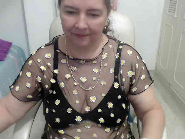 leonela-68 webcam