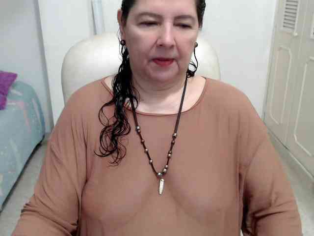 leonela-68 webcam