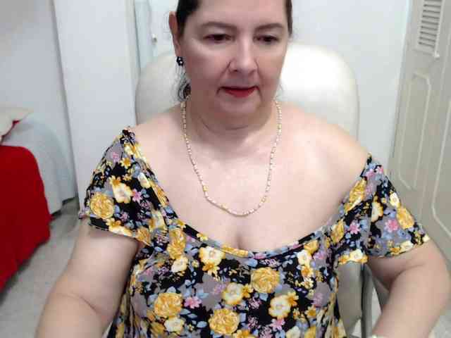 leonela-68
