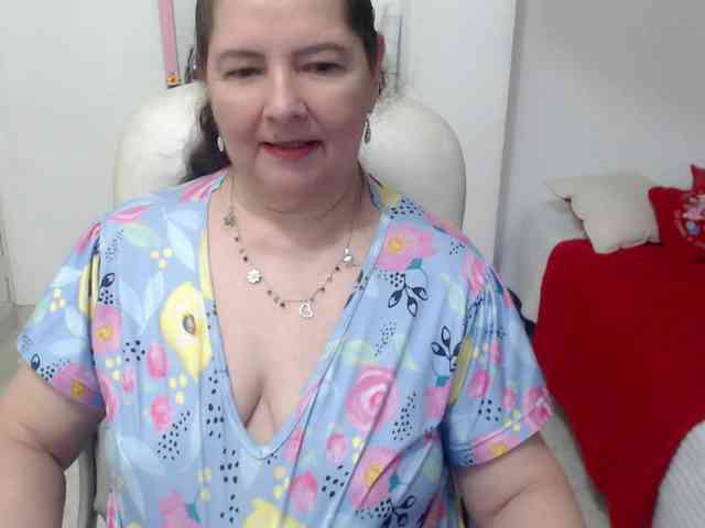 leonela-68 webcam