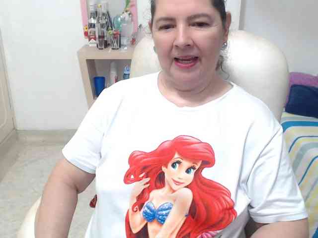 Leonela-68's live stream