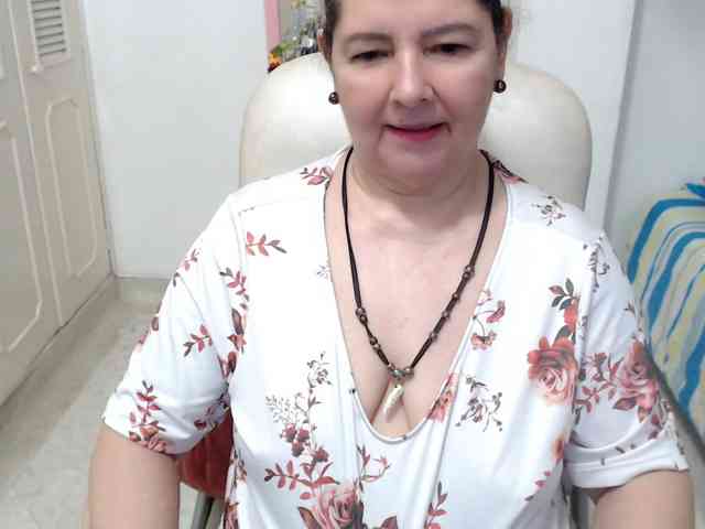 leonela-68 webcam