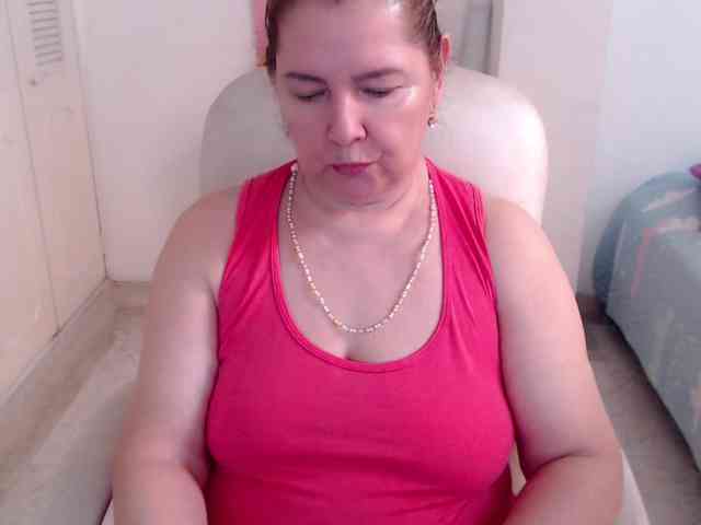 leonela-68 webcam