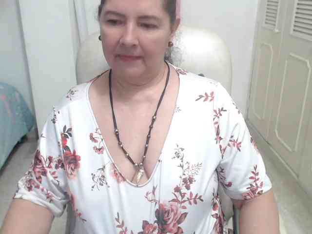 leonela-68 leonela-68