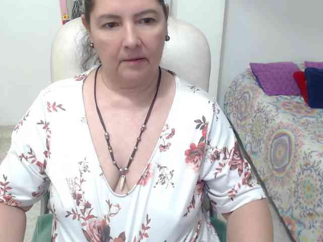 leonela-68