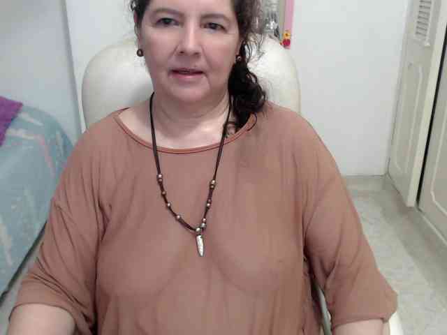 leonela-68 webcam