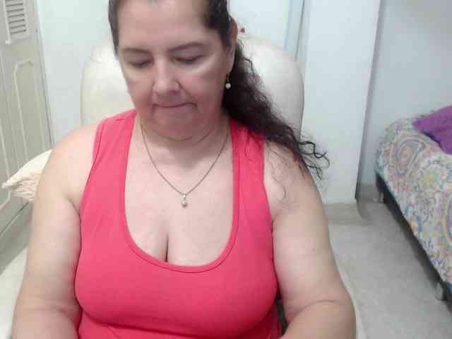 leonela-68